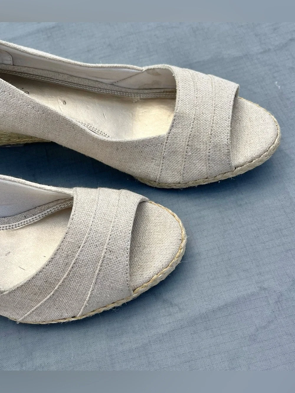 Kelly & Katie Linen Espadrille Wedges Open Toe Beige Size 9.5
